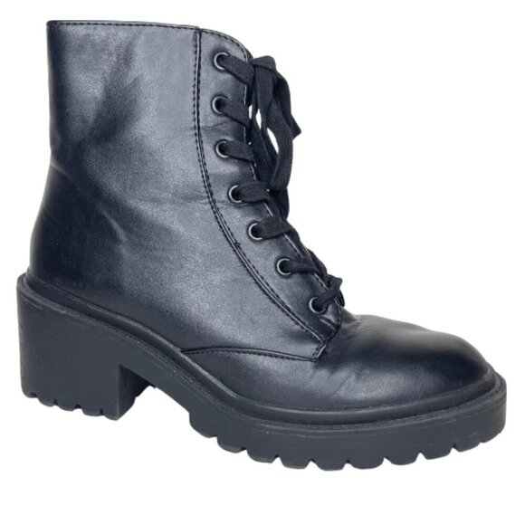 Universal Thread Women’s Brie Grunge Chunky Boot Heel Zipper Black 8 - Picture 1 of 5